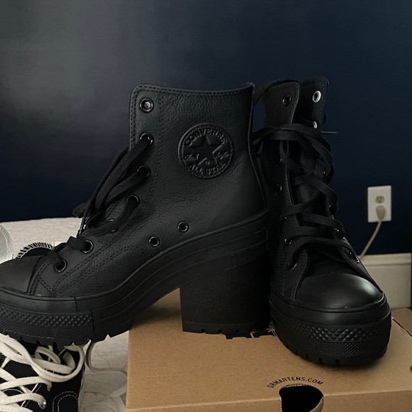 New without tags Converse Chuck 70 De Luxe Heel Shoe - Picture 2 of 4